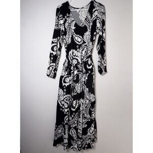 Cato Women's Maxi Dress Paisley Print Black White Stretch VNeck Pockets Sz Small